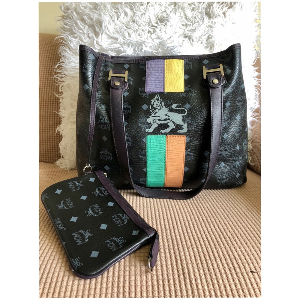 MCM tote bag with pouch😍